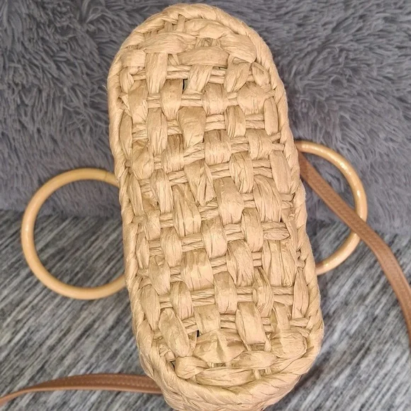 NWOT Collection 18 Straw Bag Collection 18 - Picture 4 of 14